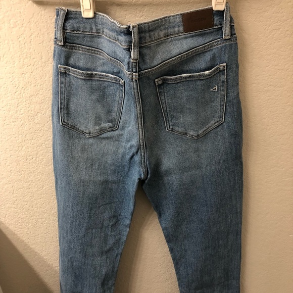 HIDDEN Button fly mom jeans - Picture 2 of 4